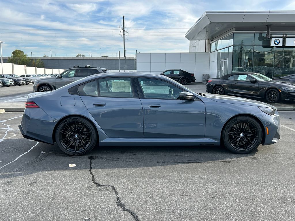 2025 BMW M5 Base 6