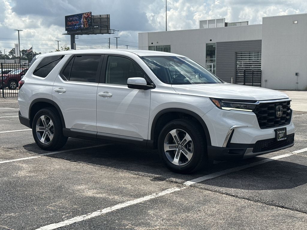 2025 Honda Pilot EX-L White at Community Honda