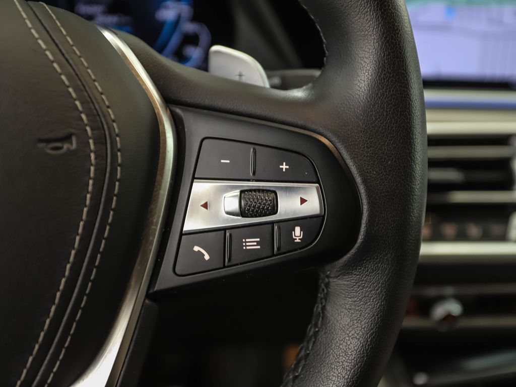 Thumbnail: 2022 BMW X5 - 13