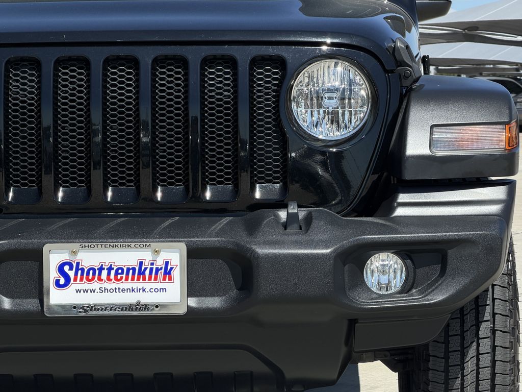 Used 2021 Jeep Wrangler SUV