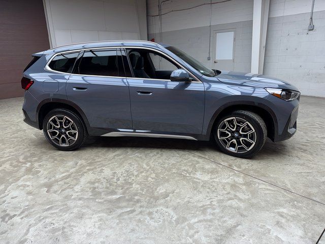 New 2026  BMW xDrive28i image 6