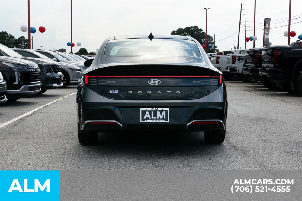 2025 Hyundai Sonata SEL Convenience photo 5
