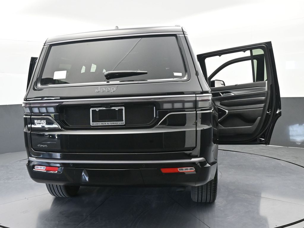New 2026 High Gloss Black Jeep Limited image 78