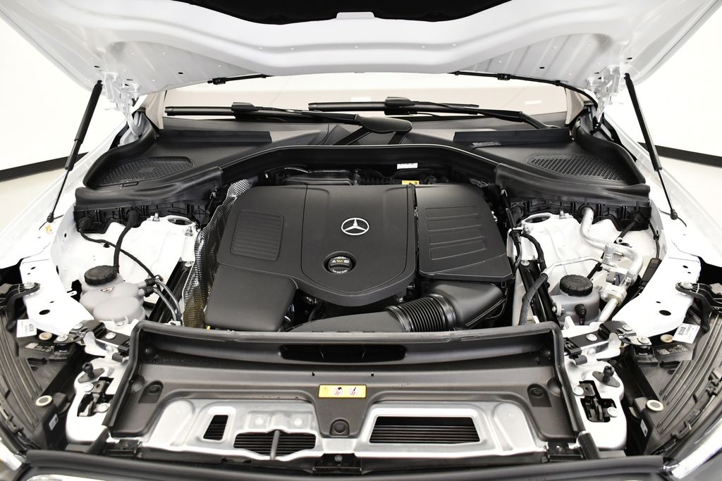 Thumbnail: 2026 Mercedes-Benz GLC - 11