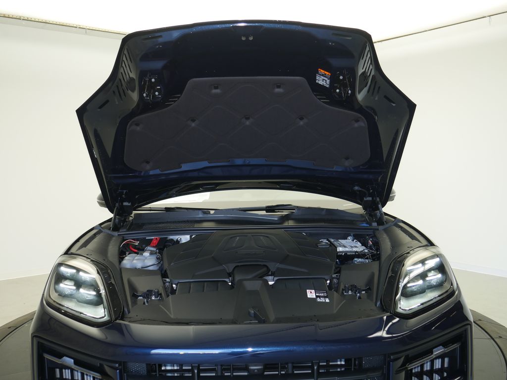 Thumbnail: 2026 Porsche  - 13
