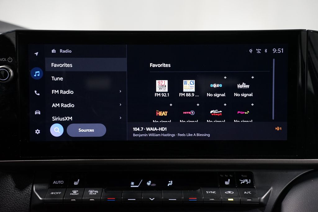 Thumbnail: 2025 Toyota Camry - 19