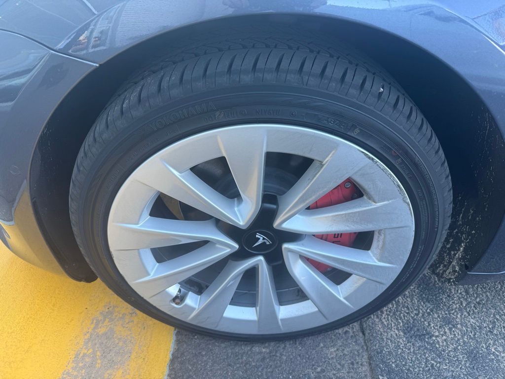 Thumbnail: 2022 Tesla Model 3 - 12