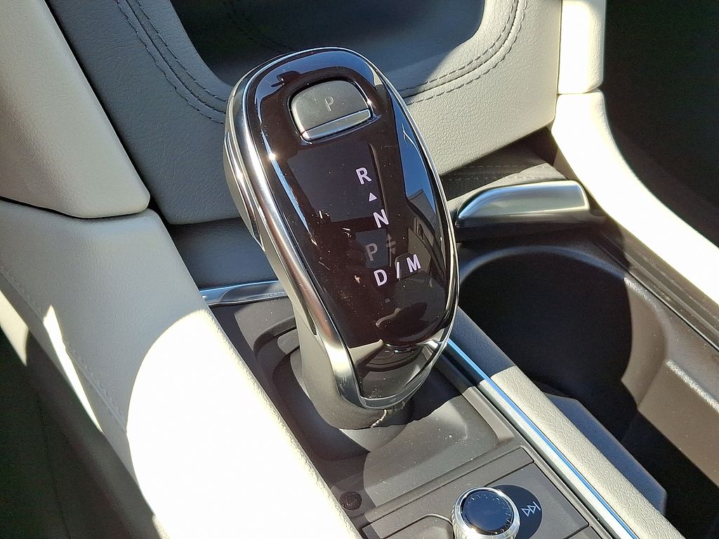 Thumbnail: 2025 Cadillac XT5 - 7