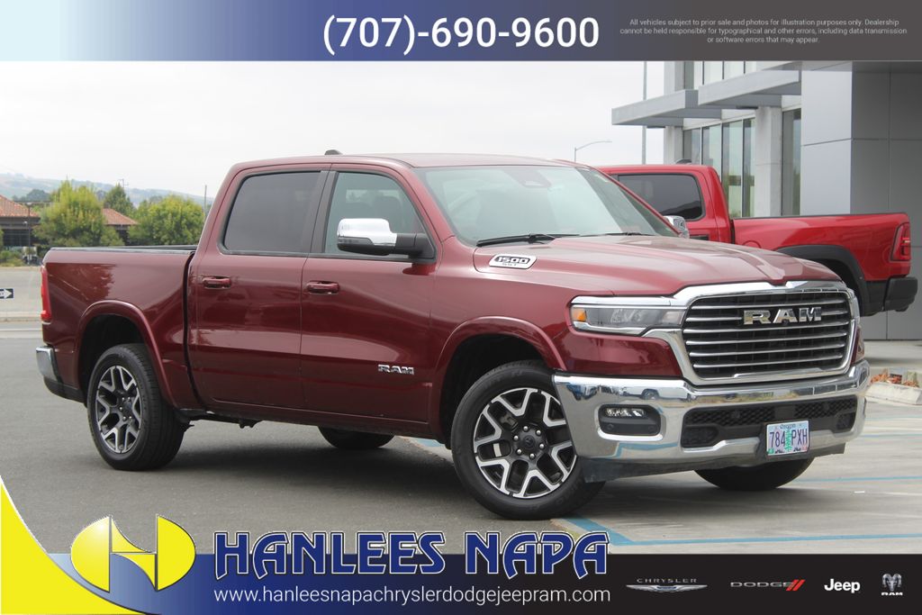2025 RAM 1500 Laramie Crew Cab 4WD