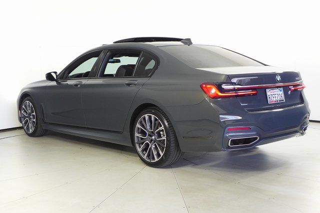 2022 BMW 7 Series 740i 9