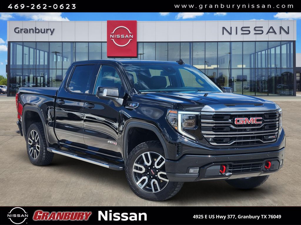 2023 GMC Sierra 1500 AT4 Crew Cab 4WD