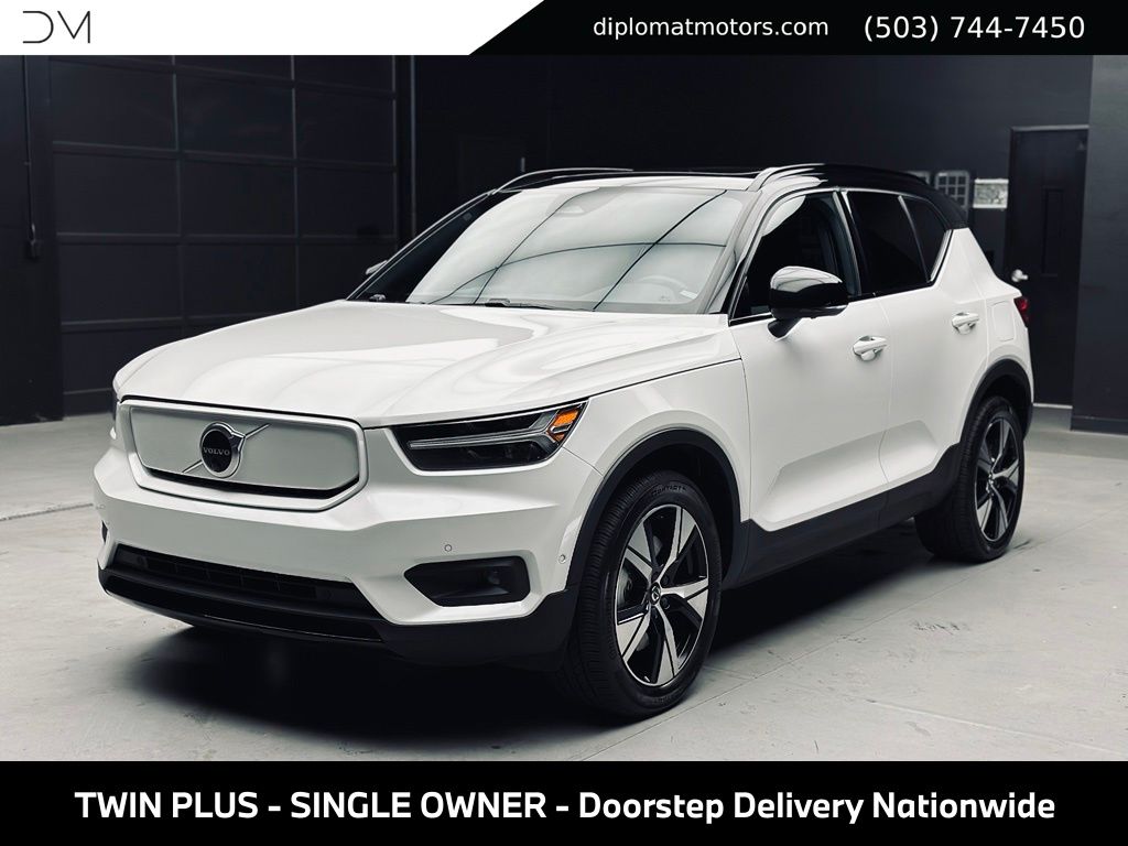 Crystal White 2022 Volvo XC40 Recharge SUV / Crossover All-Wheel Drive 1-Speed Automatic