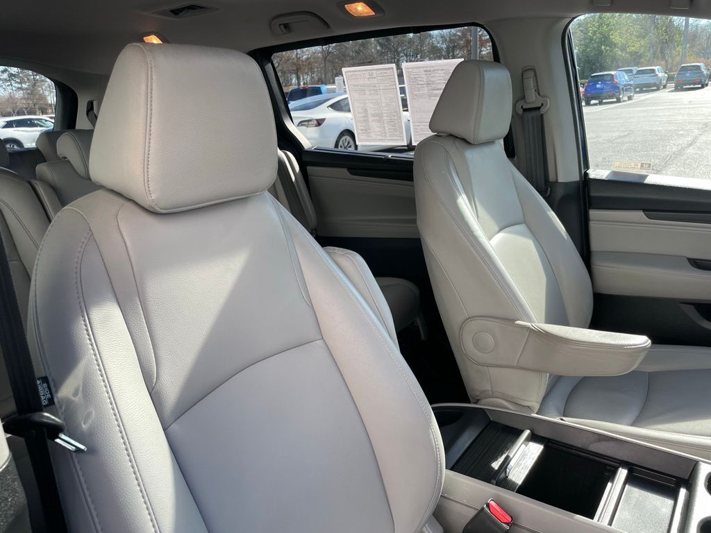 2020 Honda Odyssey Touring 32