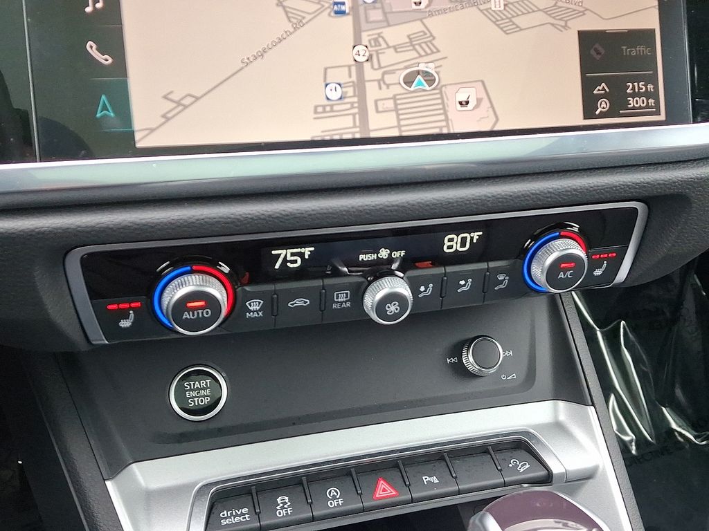 Thumbnail: 2025 Audi Q3 - 17