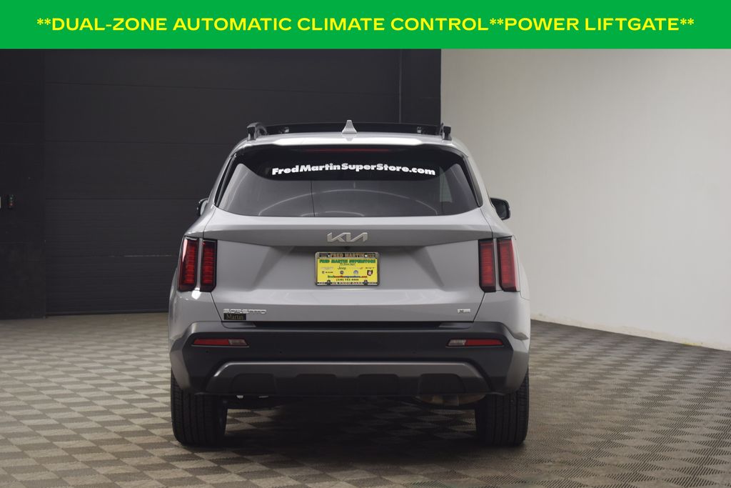 used 2023 Kia Sorento car, priced at $28,000