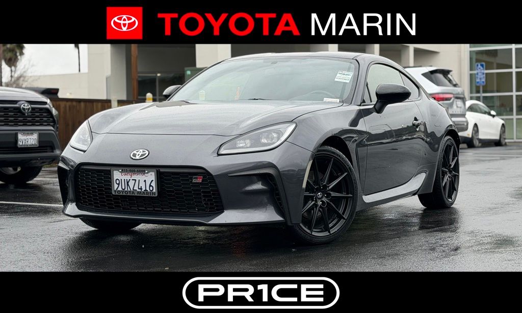 2025 Toyota GR86 Premium RWD