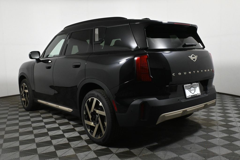 2025 MINI Cooper Countryman Base 5