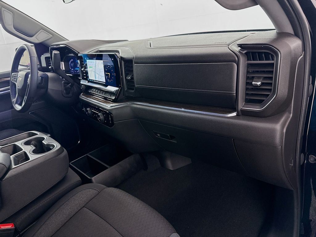 2023 Chevrolet Silverado 1500 LT 28
