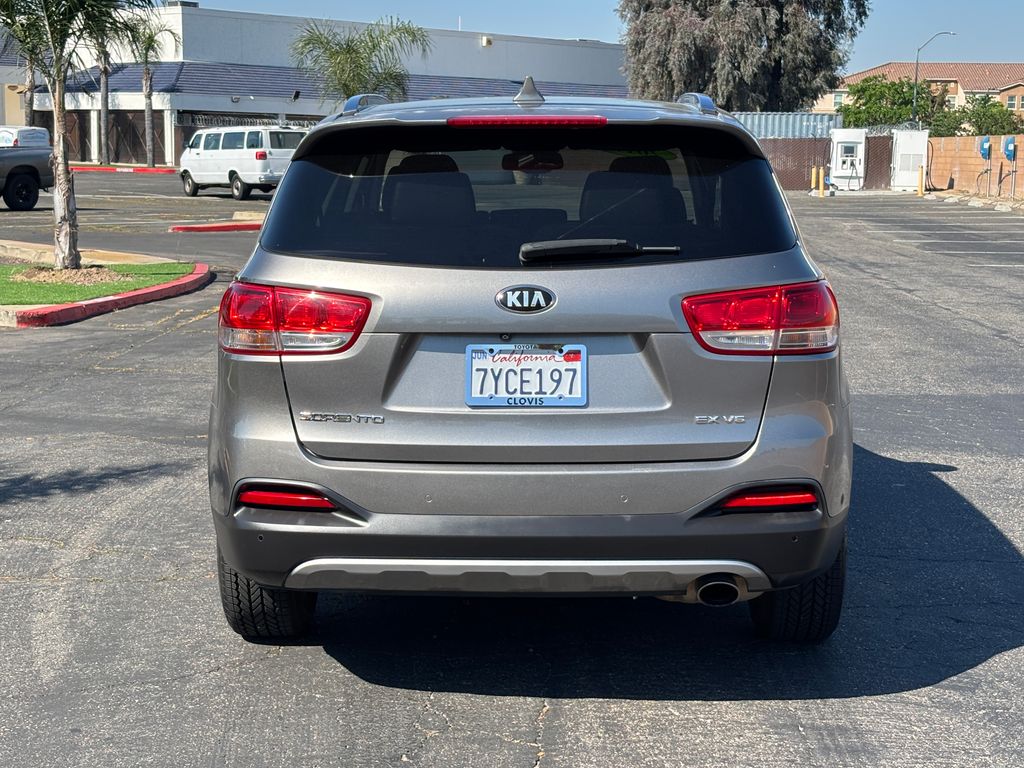 Thumbnail: 2017 Kia Sorento - 6
