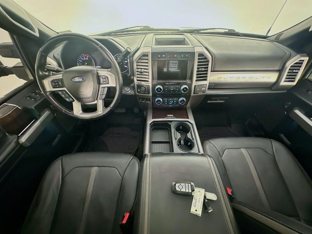 Used 2017 Gray Ford Platinum image 9