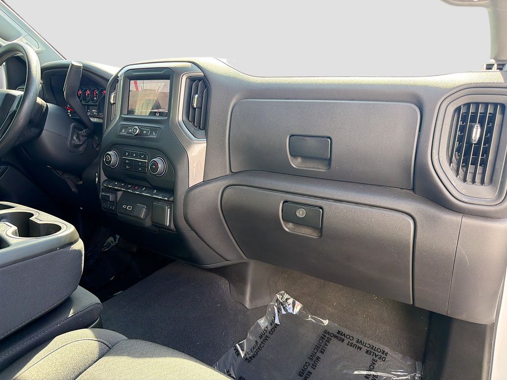 Used 2024 White Chevrolet Custom Trail Boss image 28