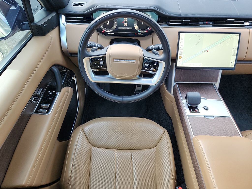 Thumbnail: 2025 Land Rover Range Rover - 11