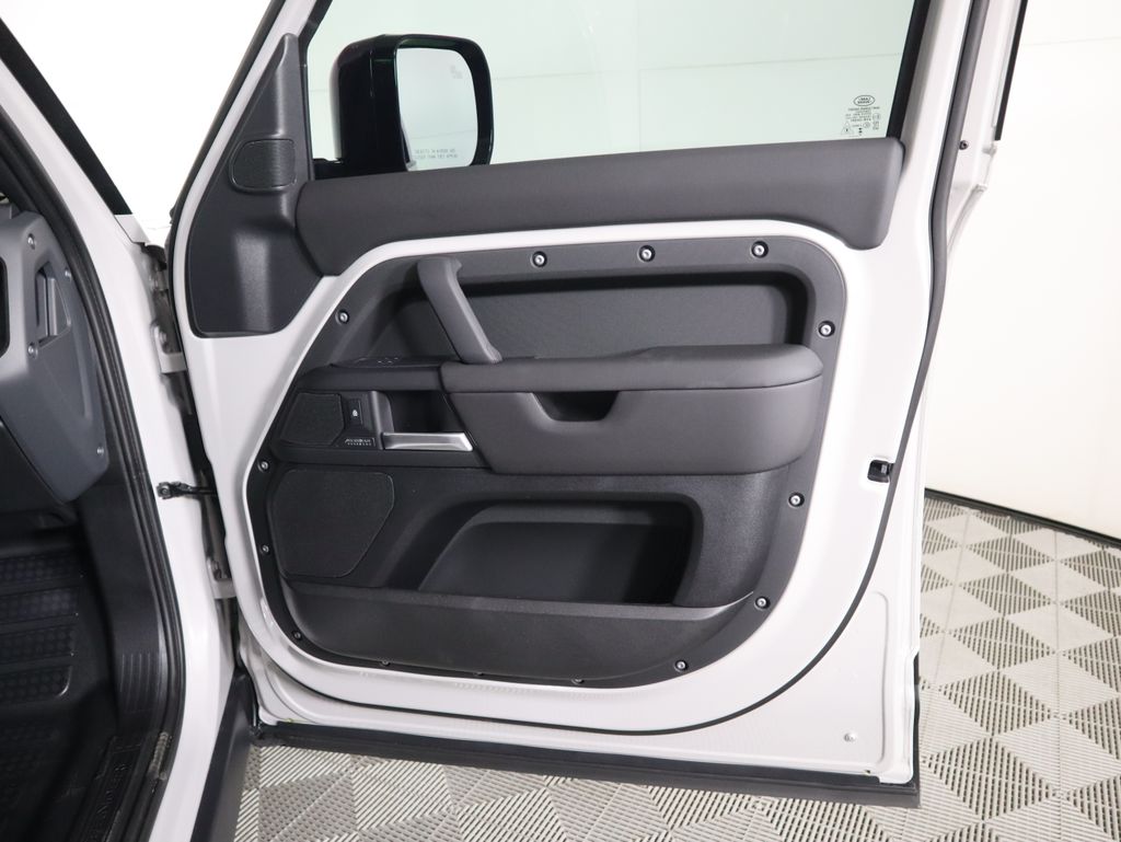 Thumbnail: 2026 Land Rover Defender - 27