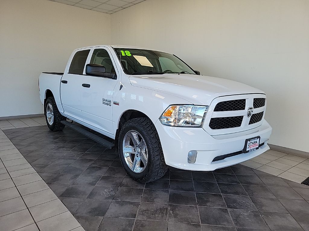 2018 RAM 1500 Express Crew Cab 4WD