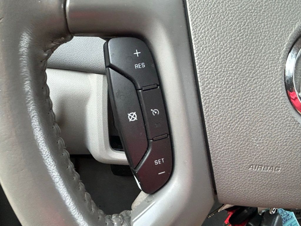 Thumbnail: 2008 Buick Enclave - 22