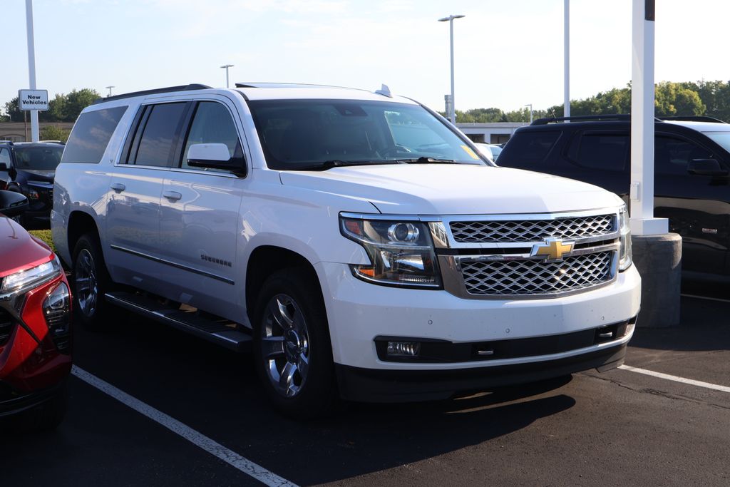Thumbnail: 2019 Chevrolet Suburban - 3