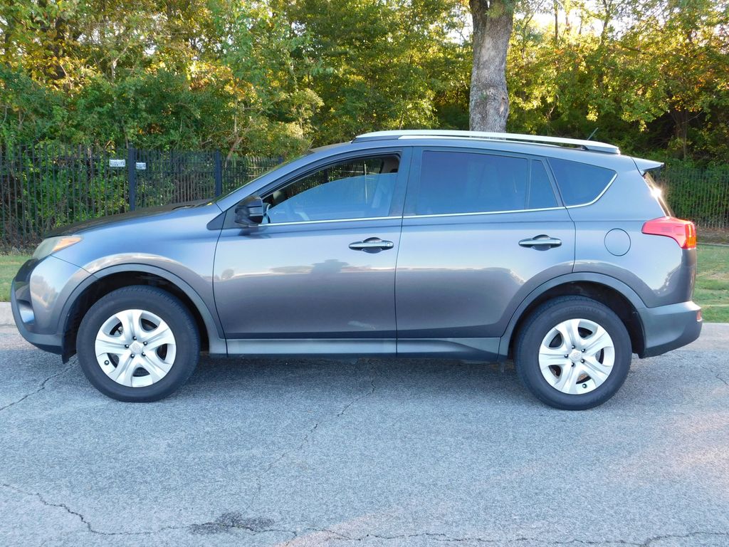 Thumbnail: 2015 Toyota RAV4 - 2