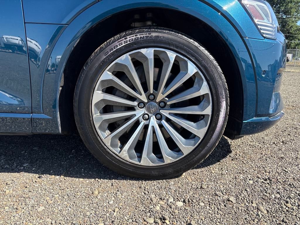 2019 Galaxy Blue Metallic Audi e-tron Prestige AWD SUV