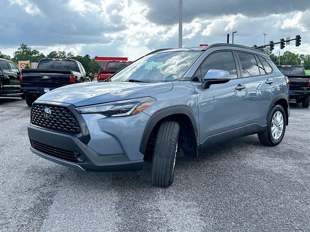2024 Toyota Corolla Cross LE