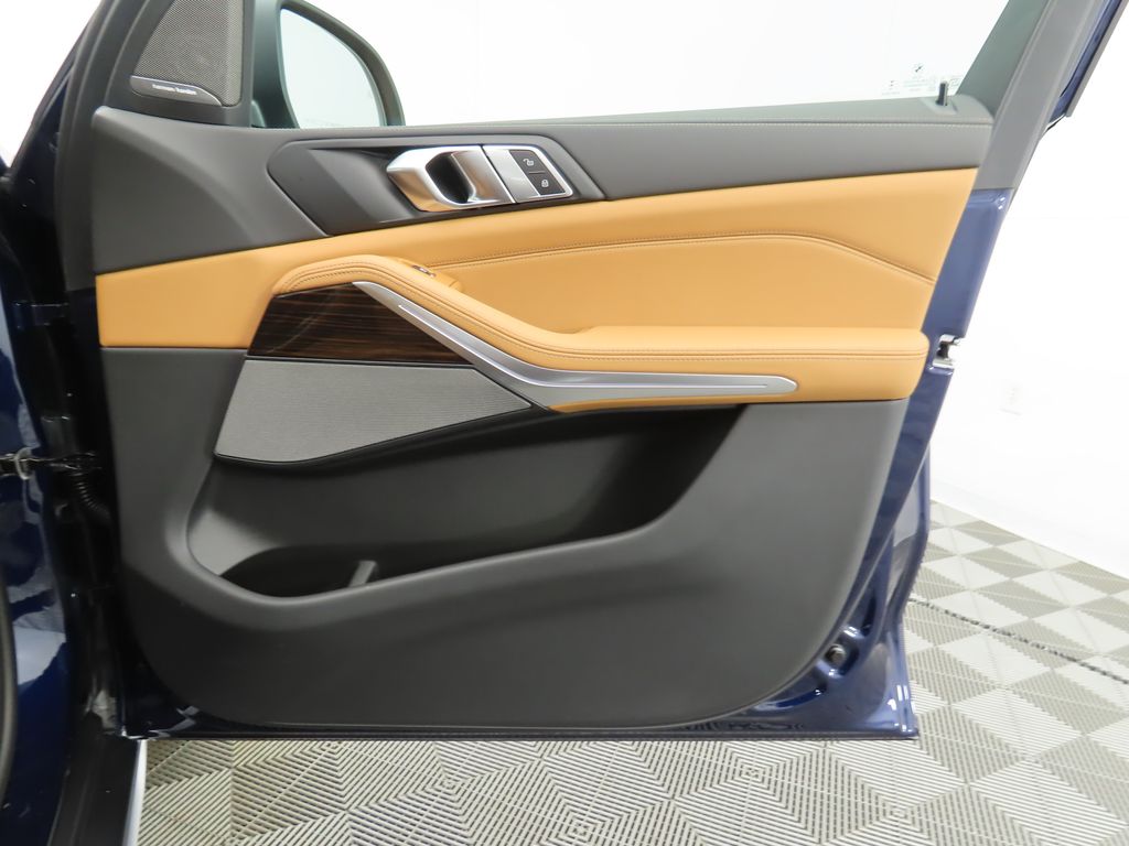 Thumbnail: 2026 BMW X5 - 26