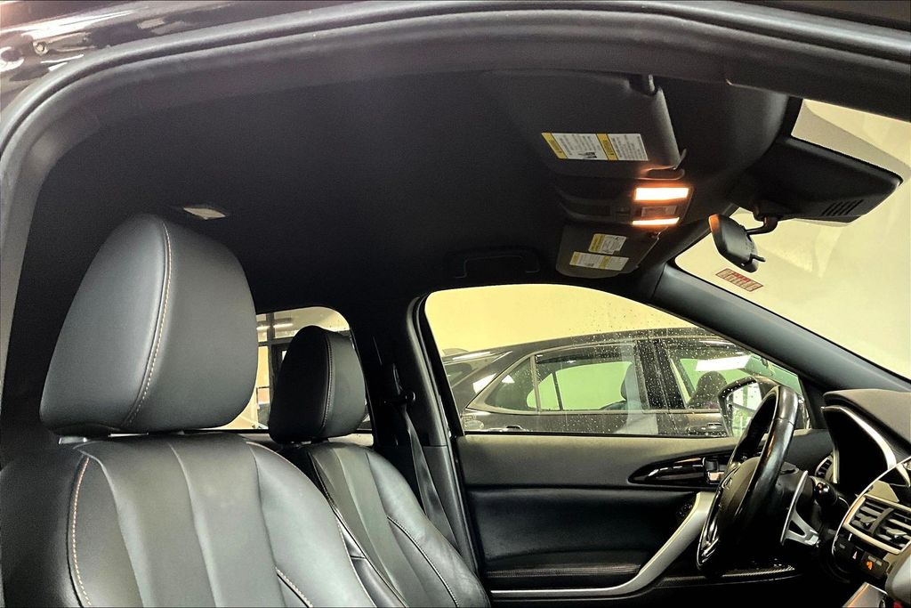 Used 2020 Black Mitsubishi SE image 23