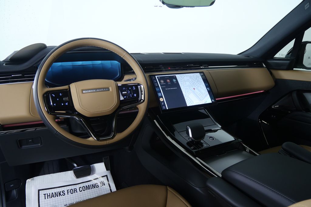 Thumbnail: 2025 Land Rover Range Rover Sport - 22