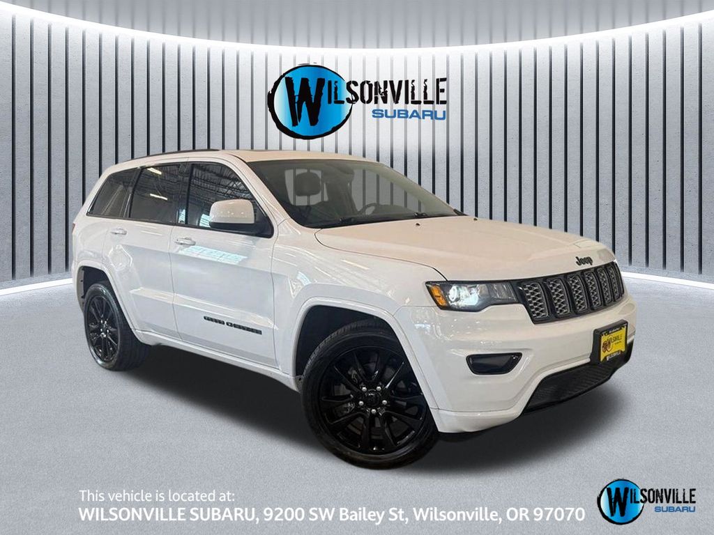 Bright White Clearcoat 2018 Jeep Grand Cherokee SUV / Crossover Four-Wheel Drive 8-Speed Automatic