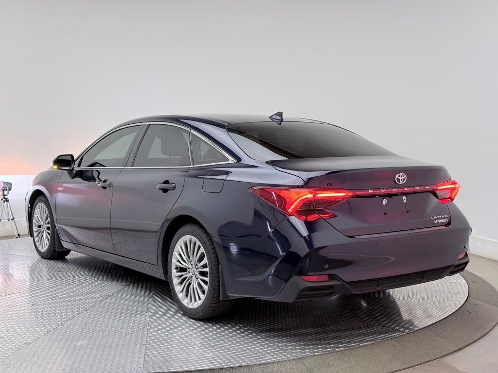 Thumbnail: 2021 Toyota Avalon - 9