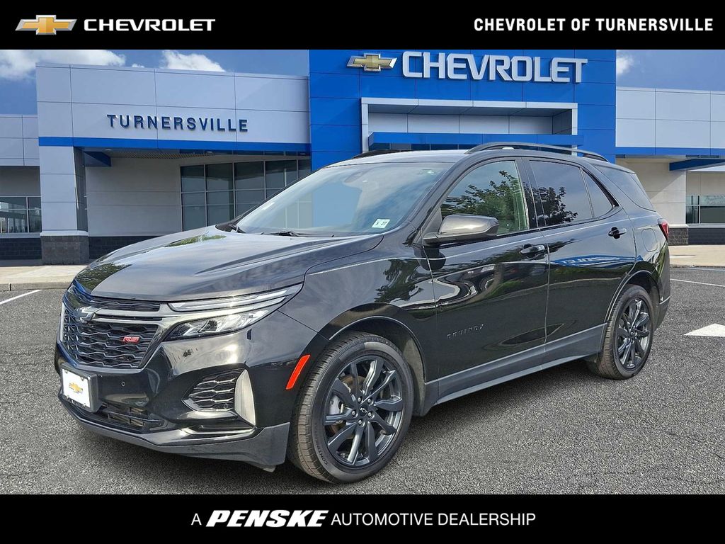 Thumbnail: 2022 Chevrolet Equinox - 1