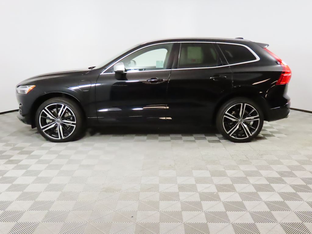 Thumbnail: 2019 Volvo XC60 - 2