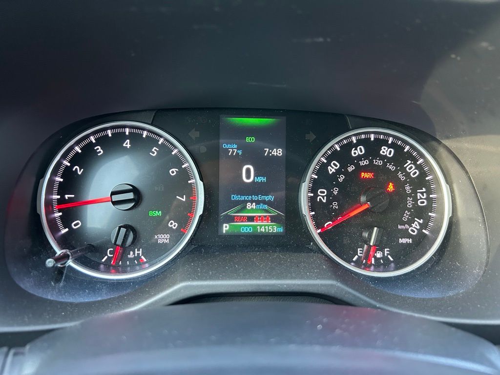 2022 Toyota RAV4 XLE 22
