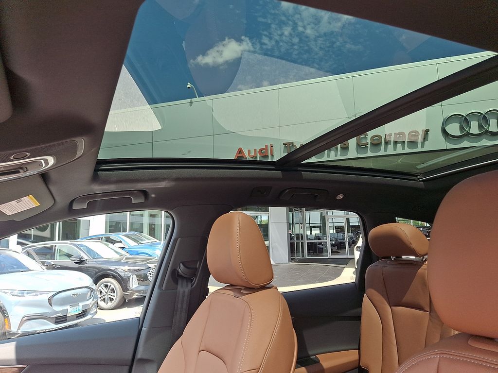Thumbnail: 2026 Audi Q7 - 11