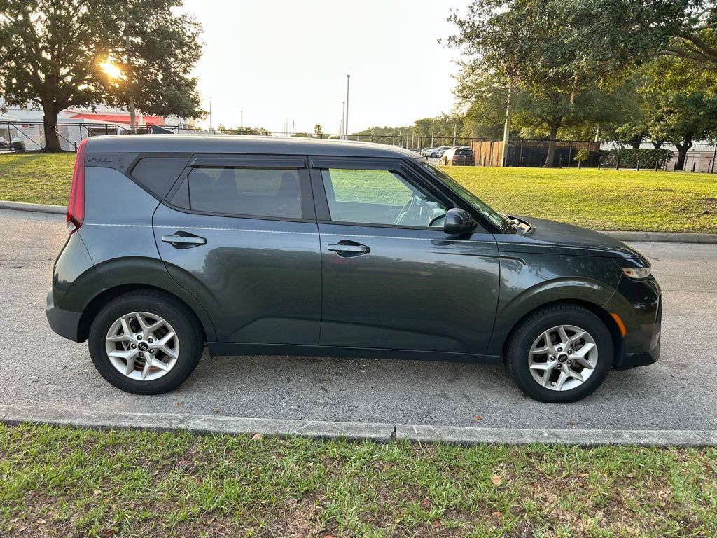 2021 Kia Soul S 6