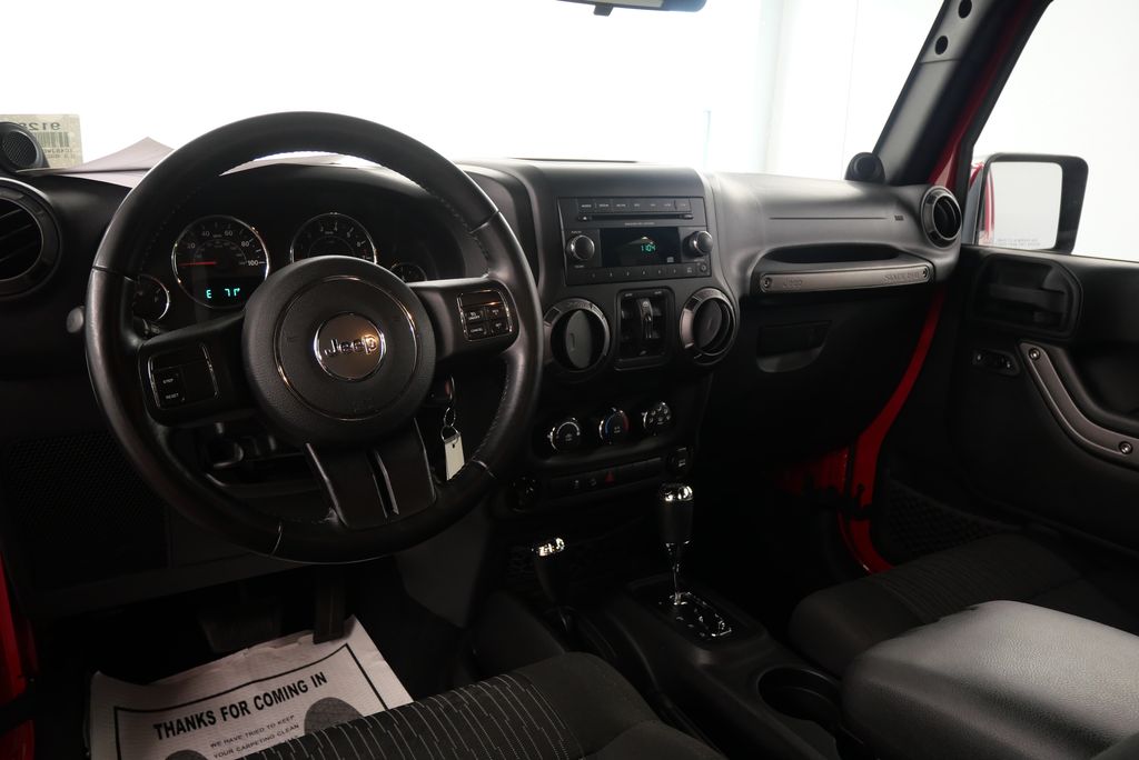 2012 Jeep Wrangler Unlimited Sport 20