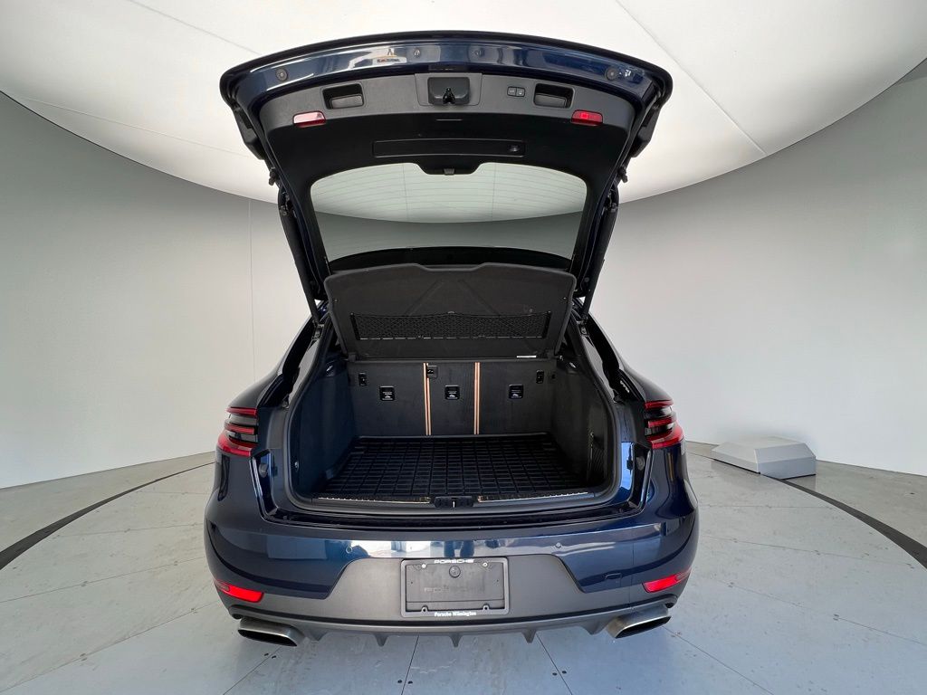 Thumbnail: 2017 Porsche Macan - 20