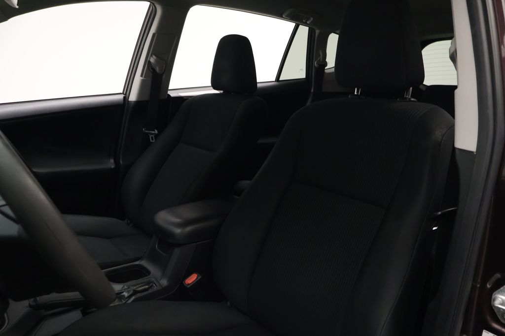 Thumbnail: 2018 Toyota RAV4 - 13