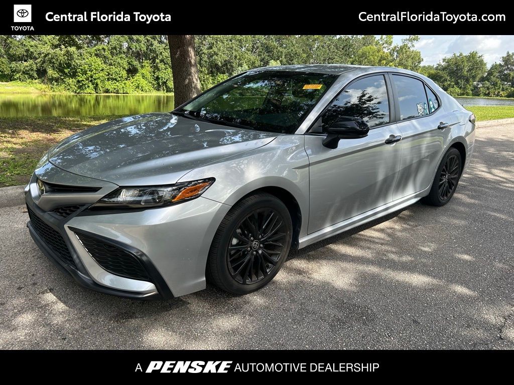 2021 Toyota Camry SE -
                  Orlando, FL