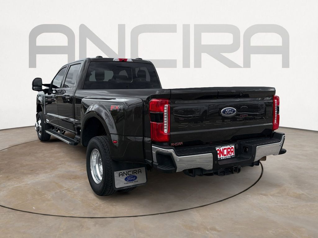 Used Car 2024 Ford F-350sd  Lariat For Sale Under $70,000 In Floresville, Texas