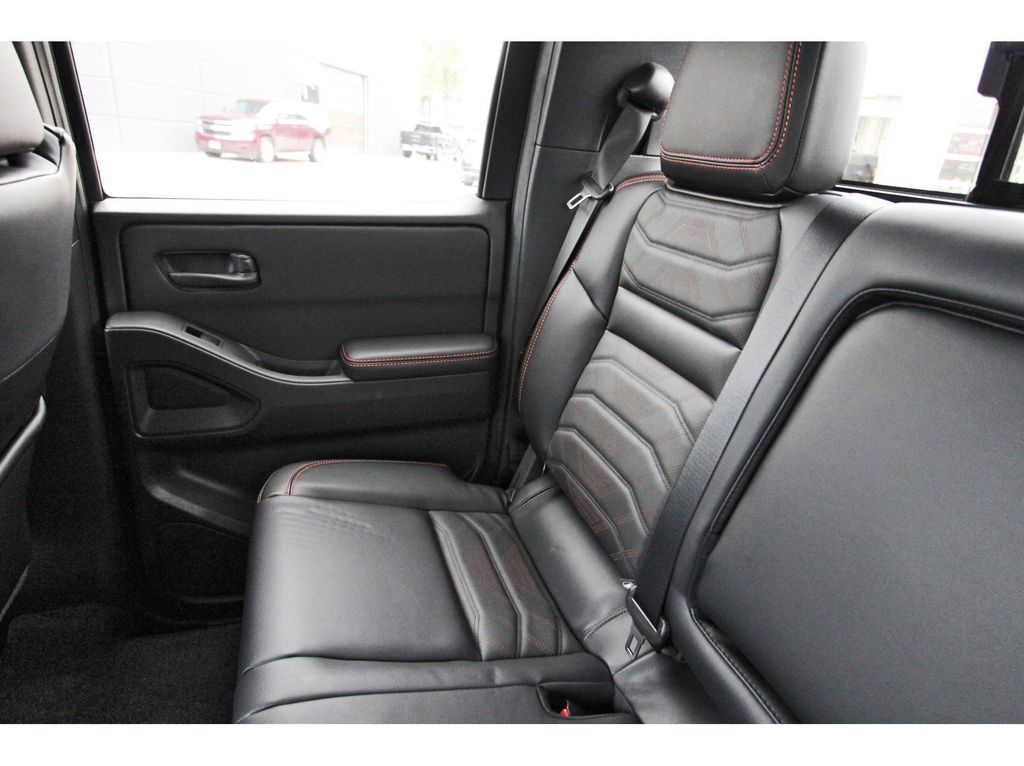 2026 Nissan Frontier PRO-X - 8