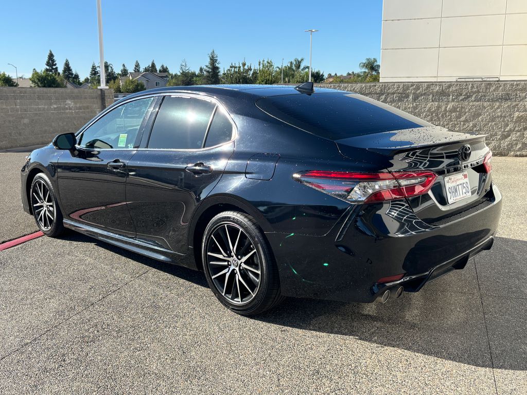 Thumbnail: 2023 Toyota Camry - 7